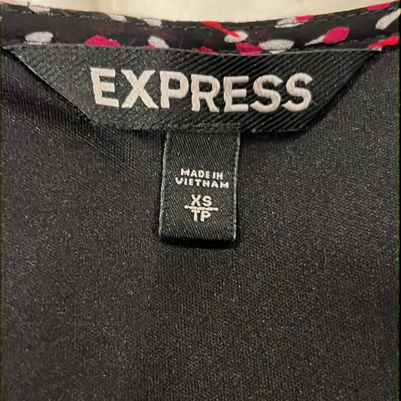 NWOT Express Romper - Picture 7 of 8